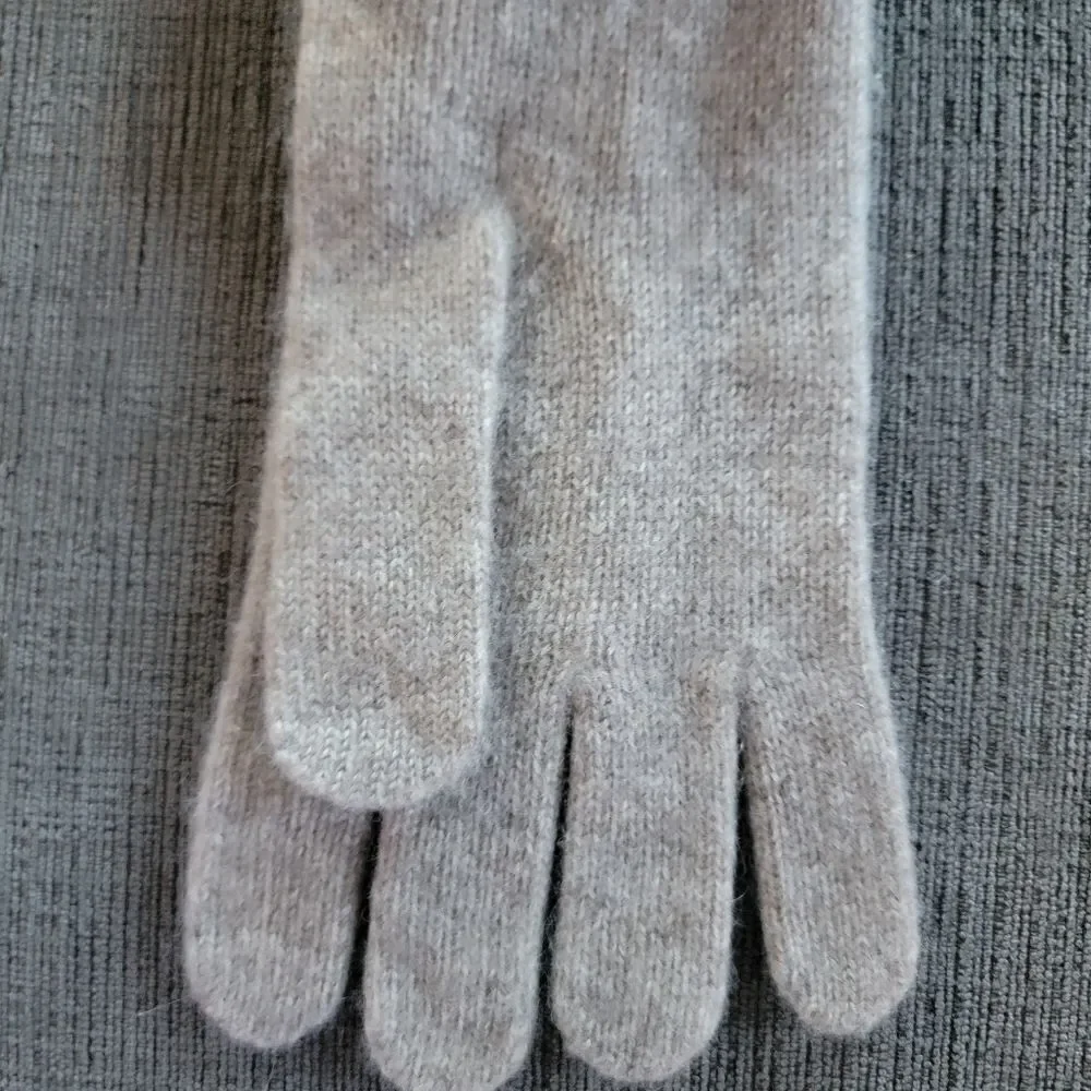 NWT Martha STEWART 100% 2 -PLY CASHMERE WOMEN'S WINTER GLOVES OS